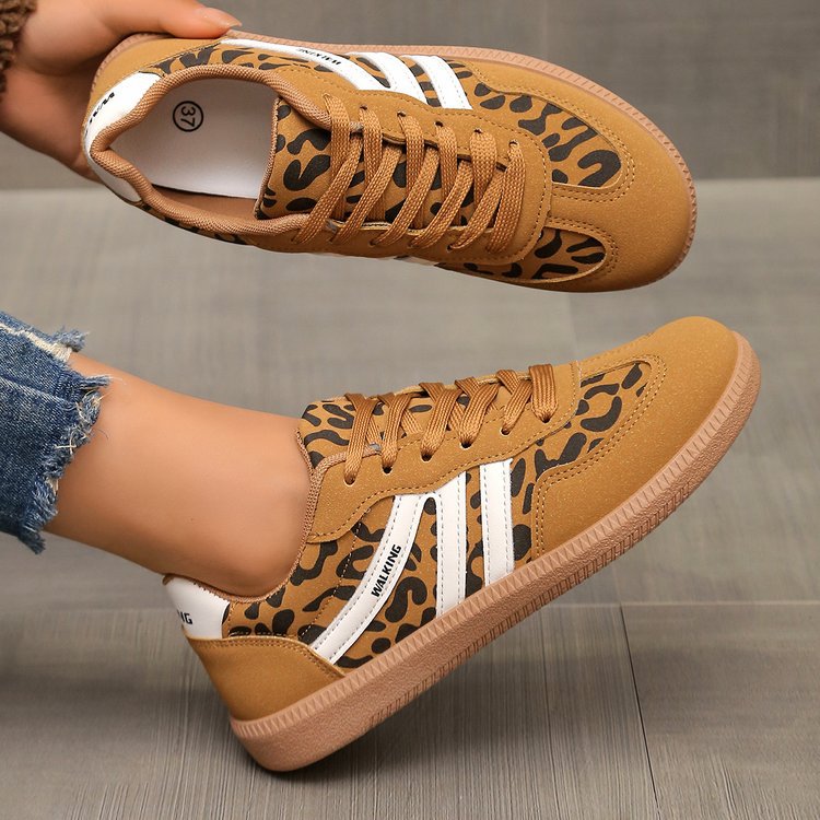 Retro Color-Block Flat Shoes