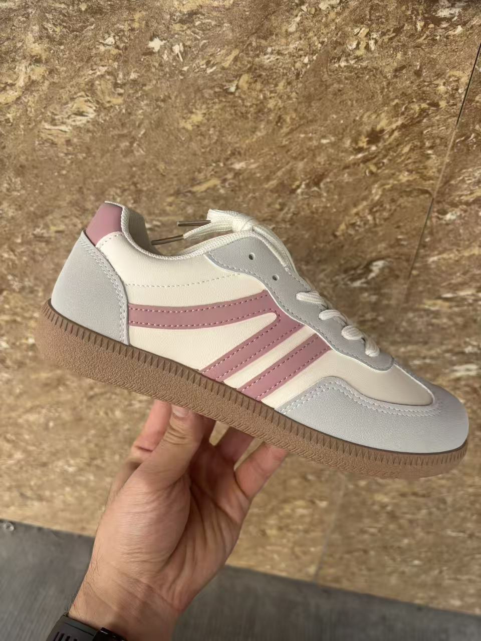Retro Color-Block Flat Shoes